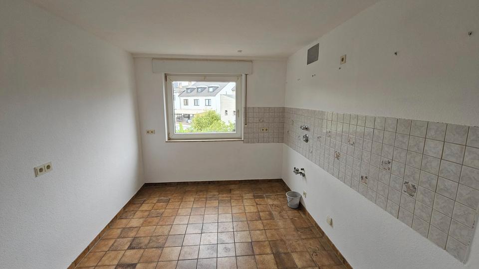 Etagenwohnung Duisburg Ruhrort - 3 Zimmer, 95 m&sup2;, 690&euro; | Angebot:27587060
