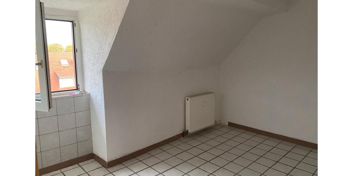Dachgeschoßwohnung Duisburg Rheinhausen - 1 Zimmer, 45 m&sup2;, 590&euro; | Angebot:25875981