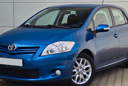 Toyota Auris 108.900 km 7.490 &euro; Gevelsberg 58285