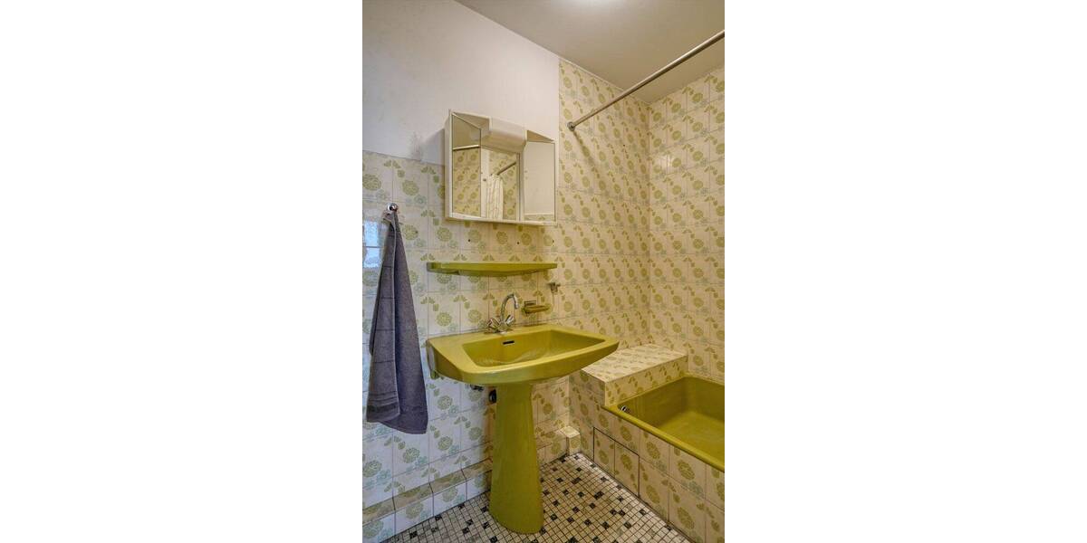 Etagenwohnung Bochum Innenstadt - 5 Zimmer, 115 m&sup2;, 249.000&euro; | Angebot:26037414