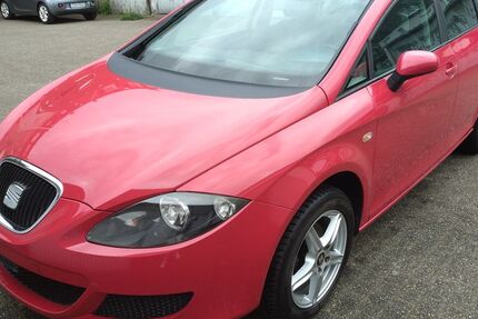 Seat Leon 158.525 km 3.750 &euro; Essen 45130