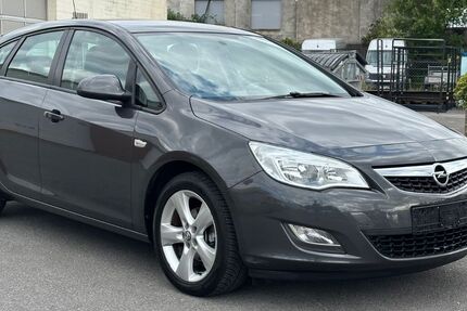 Opel Astra 180.000 km 5.990 &euro; Neuss 41460