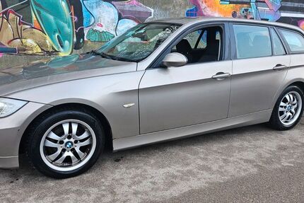 BMW 320 294.248 km 950 &euro; Essen 45356