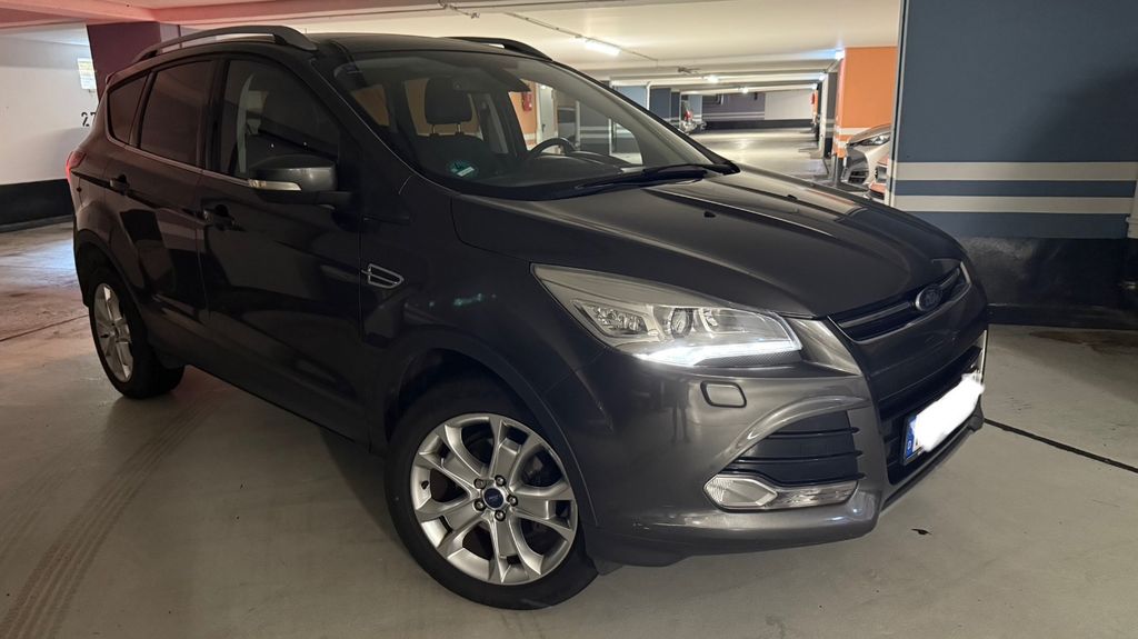 Ford Kuga 62.000 km 11.490 &euro; Bochum 44787