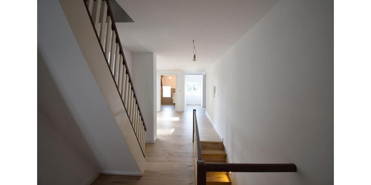 Etagenwohnung Velbert Langenberg - 3 Zimmer, 105 m&sup2;, 259.000&euro; | Angebot:9031537