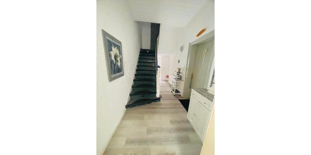 Mehrfamilienhaus, Wohnhaus Wuppertal Gemarkung Langerfeld - 11 Zimmer, 300 m&sup2;, 465.000&euro; | Angebot:27537403