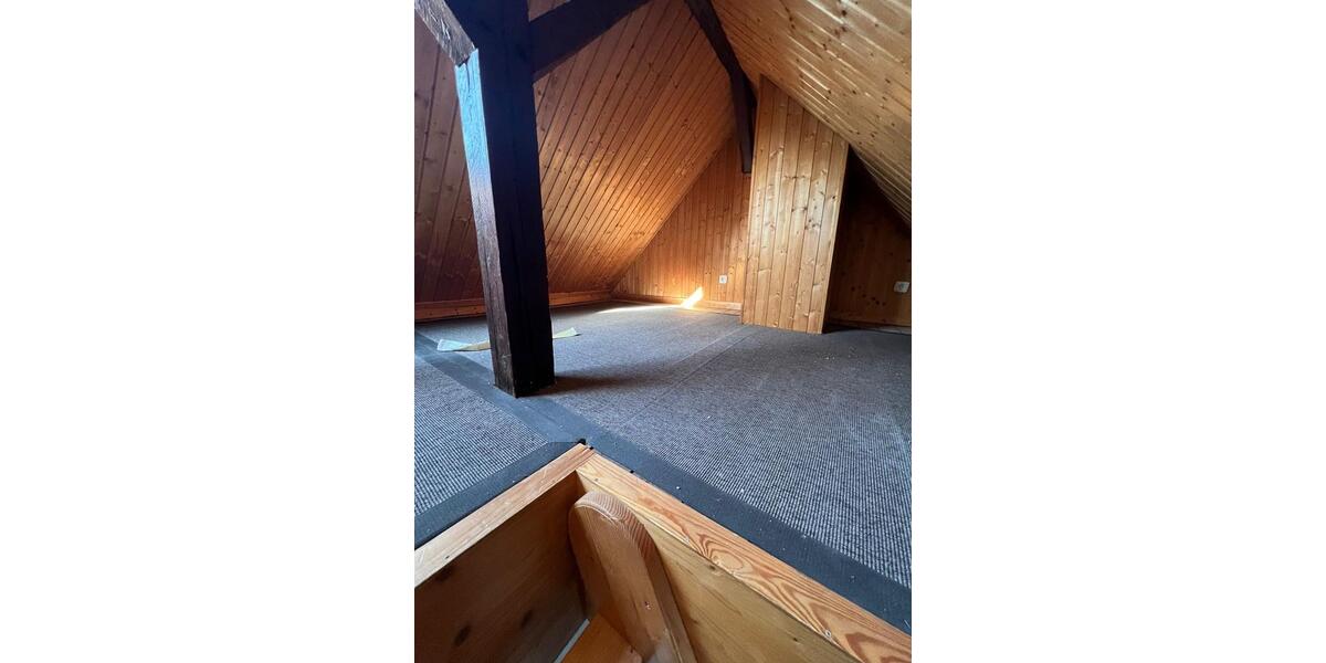 Dachgeschoßwohnung Bochum Bochum-Nord - 3 Zimmer, 70 m&sup2;, 600&euro; | Angebot:25965177