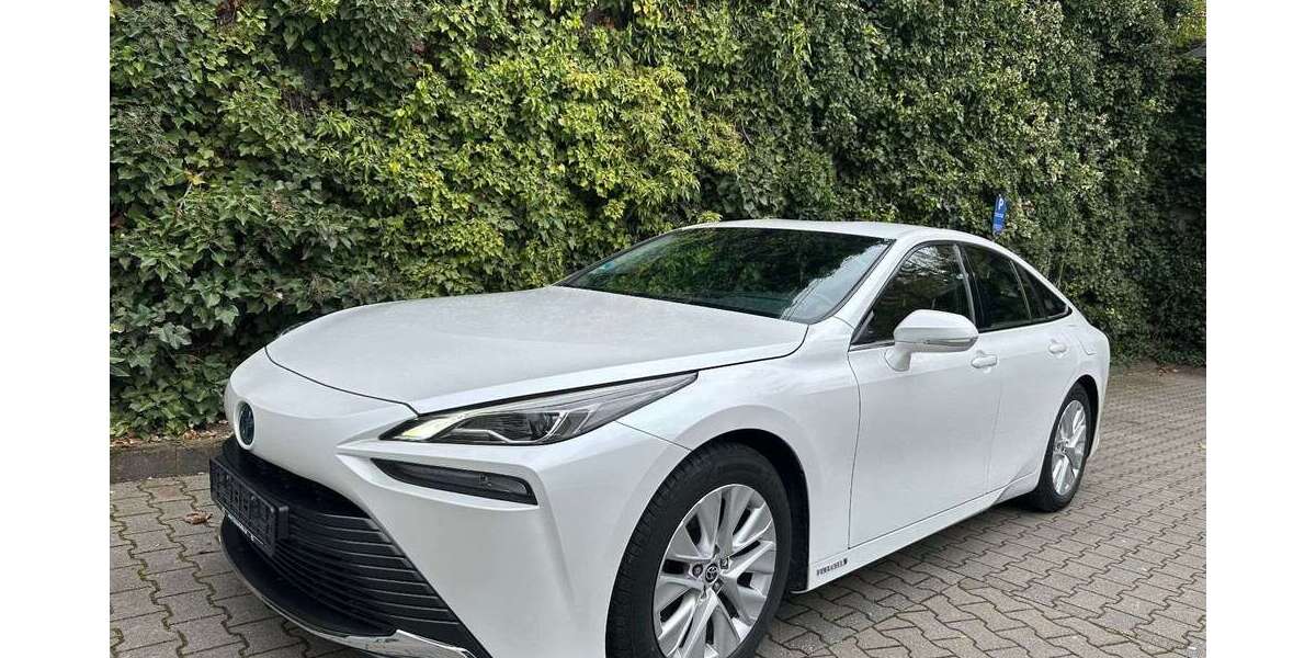 Toyota Mirai 141.000 km 8.490 &euro; Wuppertal 42281