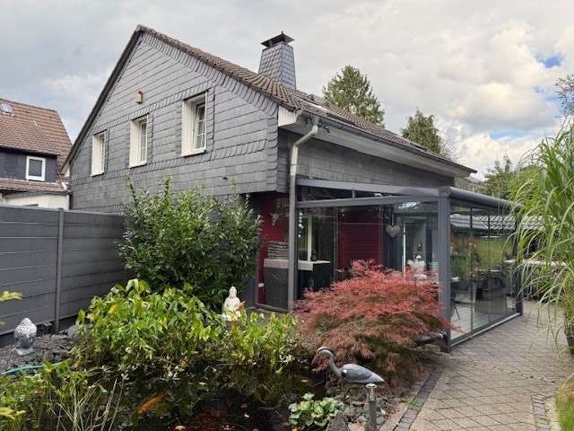 Einfamilienhaus Remscheid - 5 Zimmer, 140 m&sup2;, 385.000&euro; | Angebot:25498486