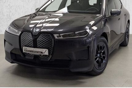 BMW iX 47.802 km 62.740 &euro; Düsseldorf 40595
