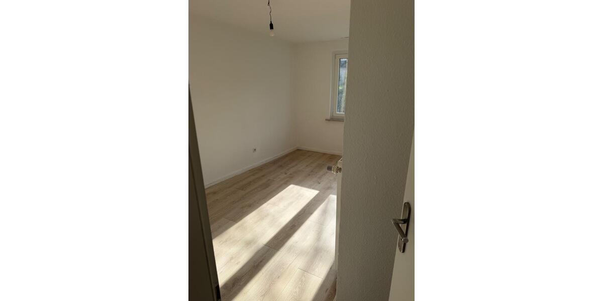 Etagenwohnung Wuppertal Unterbarmen - 2 Zimmer, 55 m&sup2;, 470&euro; | Angebot:25418940