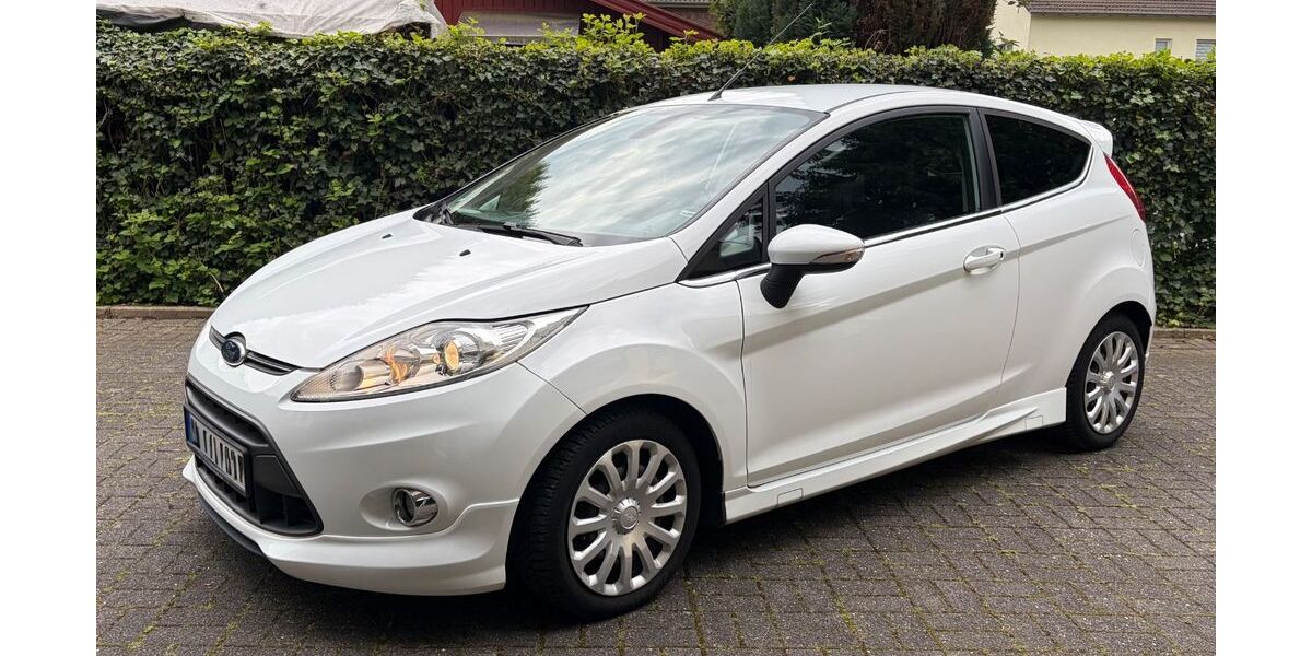 Ford Fiesta 133.630 km 5.000 &euro; Leichlingen 42799