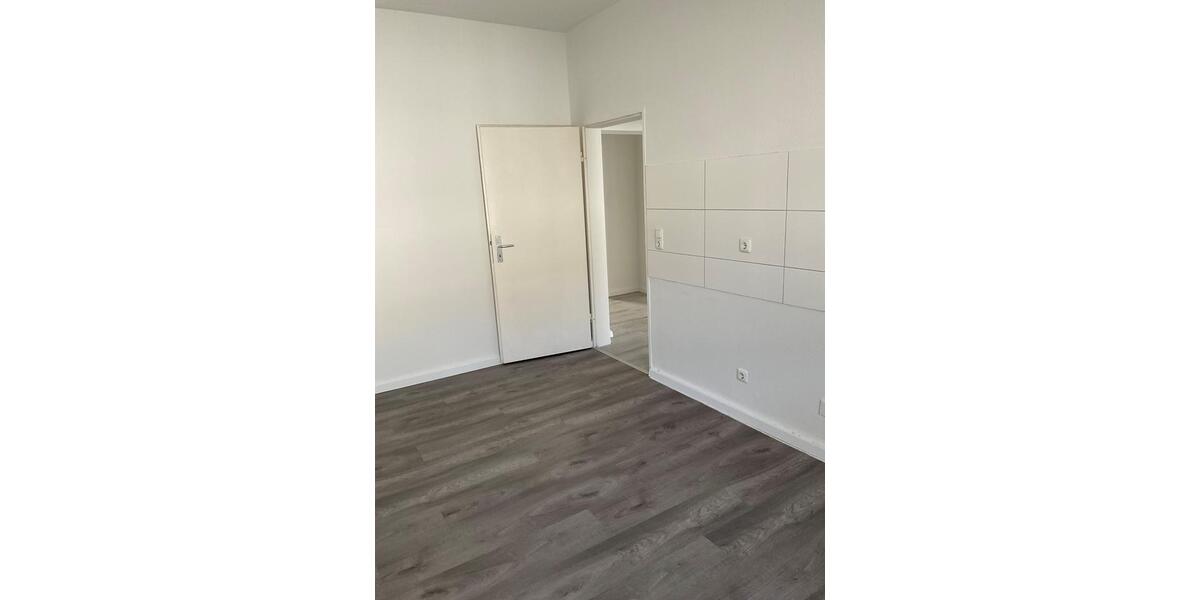 Etagenwohnung Duisburg Mittelmeiderich - 3 Zimmer, 70 m&sup2;, 539&euro; | Angebot:25592048