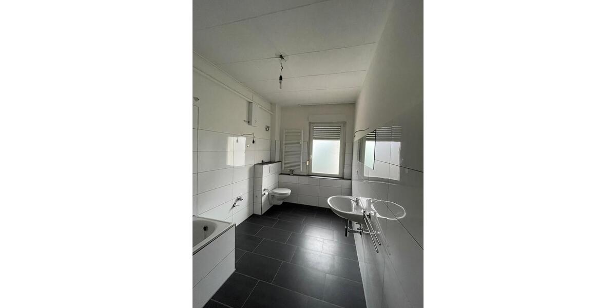 Etagenwohnung Hagen Hagen-Nord - 2 Zimmer, 80 m&sup2;, 700&euro; | Angebot:26251412