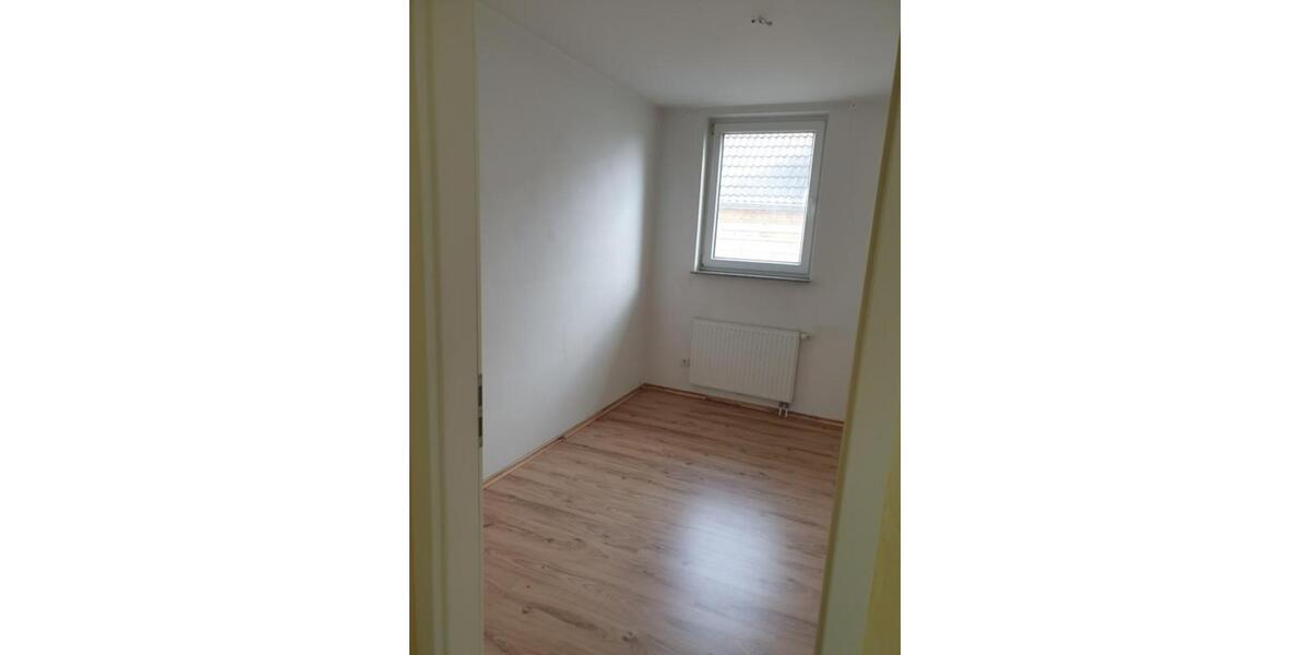 Etagenwohnung Langenfeld (Rheinland) - 3 Zimmer, 95 m&sup2;, 365.000&euro; | Angebot:25839539