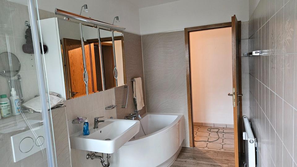 Erdgeschoßwohnung Düsseldorf Stadtbezirk 9 - 3 Zimmer, 106 m&sup2;, 425.000&euro; | Angebot:25991133