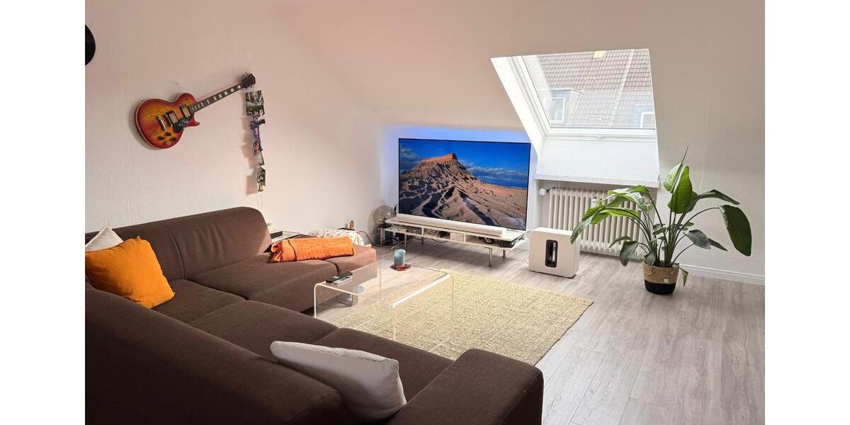 Dachgeschoßwohnung Essen Stadtbezirk IX - 2.5 Zimmer, 60 m&sup2;, 570&euro; | Angebot:25875982