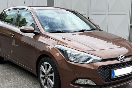 Hyundai i20 111.000 km 6.290 &euro; Essen 45127