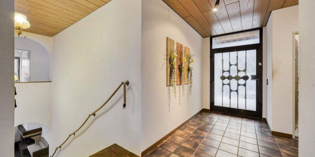 Einfamilienhaus Düsseldorf Benrath - 6 Zimmer, 168 m&sup2;, 740.000&euro; | Angebot:25687703