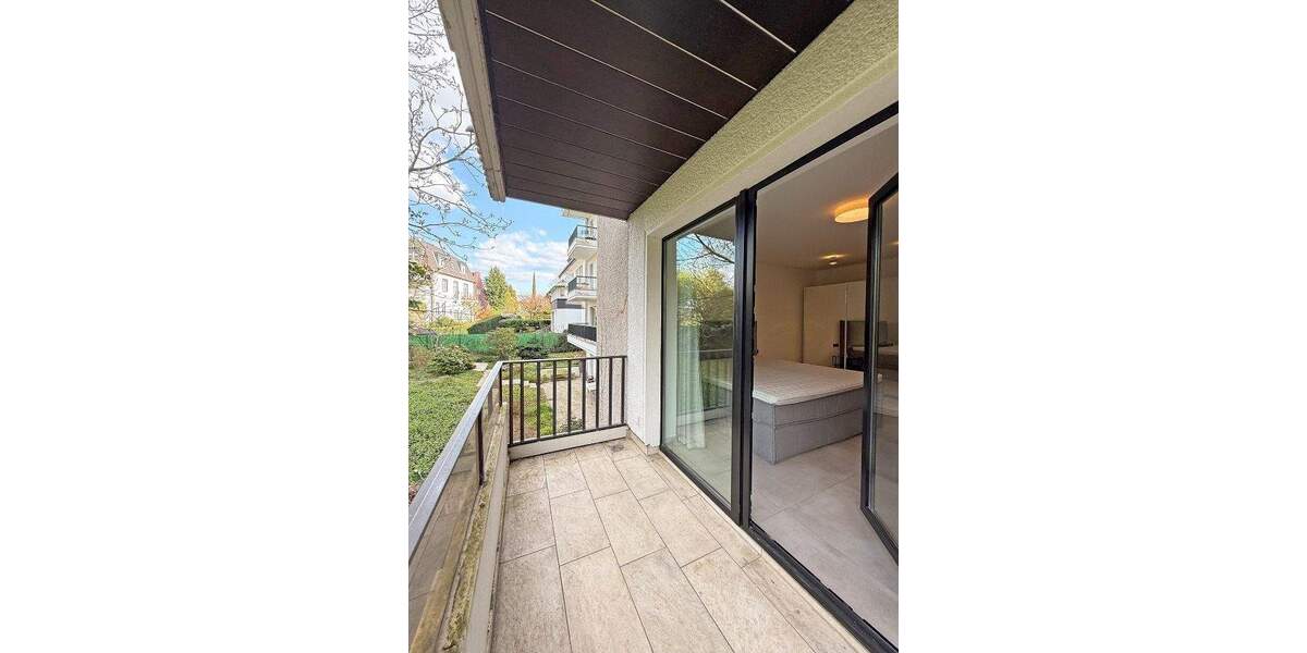 Etagenwohnung Düsseldorf Oberkassel - 2 Zimmer, 82 m&sup2;, 1.550&euro; | Angebot:25708278