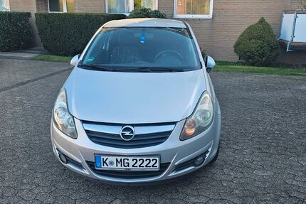 Opel Corsa 152.000 km 2.399 &euro; Neuss 41462
