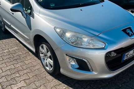 Peugeot 308 252.000 km 2.700 &euro; Ratingen 40880