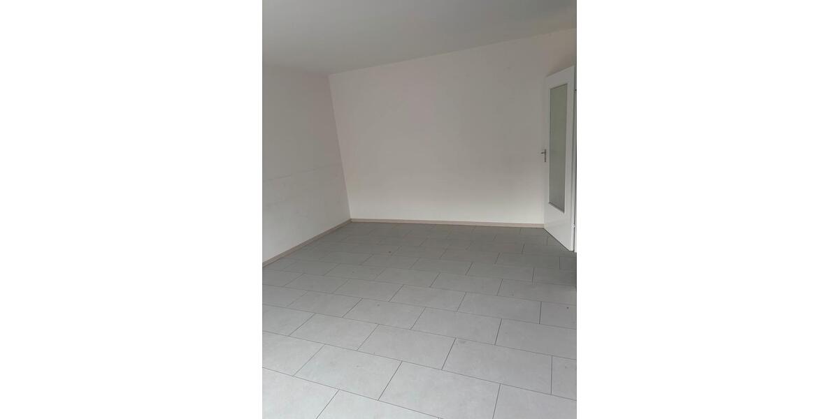 Hochparterre Neuss - 1 Zimmer, 35 m&sup2;, 130.000&euro; | Angebot:26766629