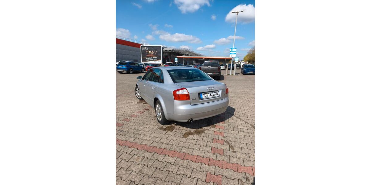 Audi A4 205.000 km 2.400 &euro; Hilden 40721