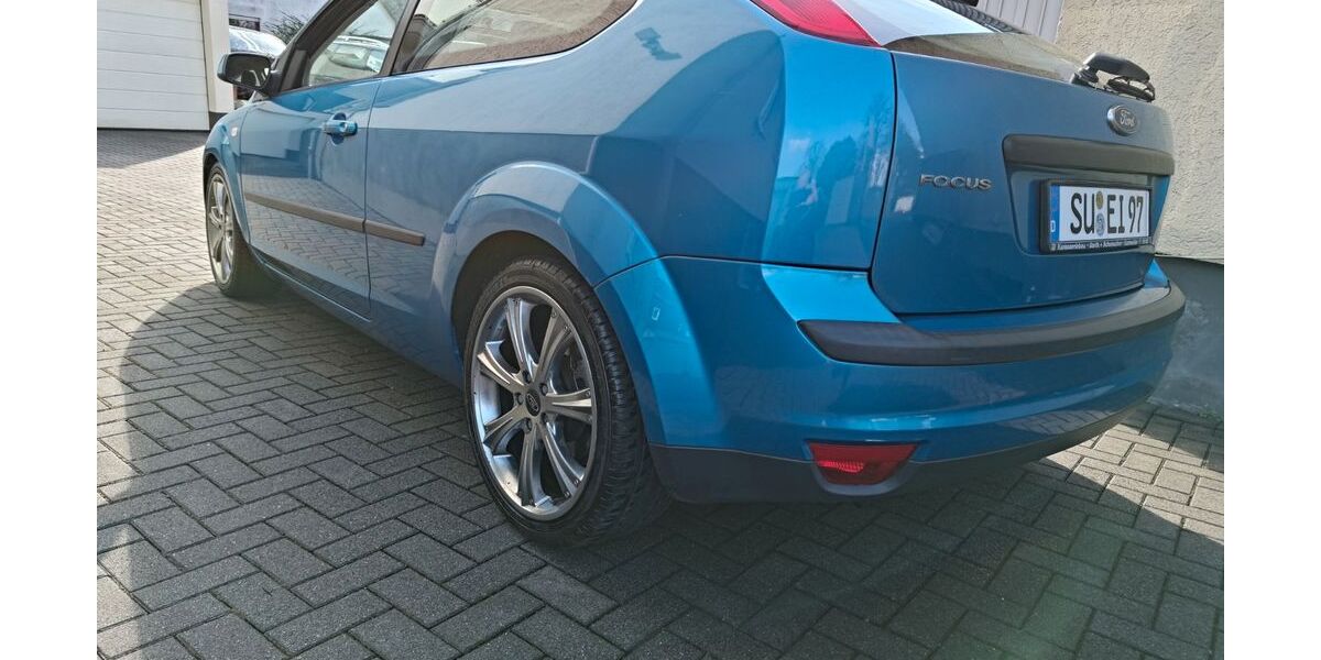 Ford Focus 159.999 km 3.499 &euro; Radevormwald 42477