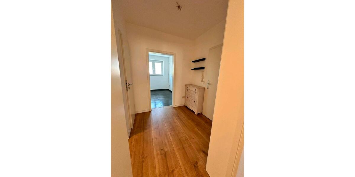 Etagenwohnung Gelsenkirchen Gelsenkirchen-Mitte - 4 Zimmer, 85 m&sup2;, 1.300&euro; | Angebot:27539971