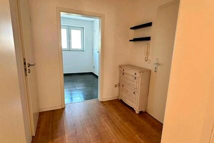 Wohnung Gelsenkirchen Gelsenkirchen-Mitte - 4 Zimmer, 85 m&sup2;, 1.300&euro; | Angebot:27539971