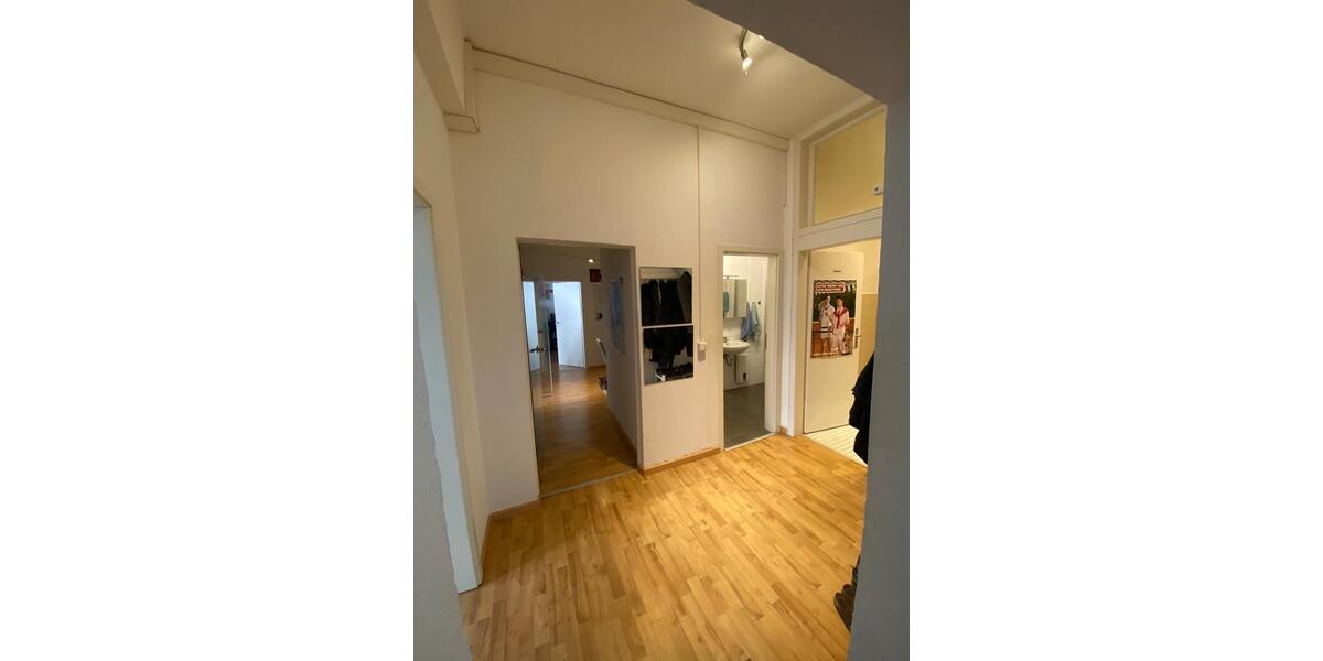Etagenwohnung Bochum - 3.5 Zimmer, 120 m&sup2;, 800&euro; | Angebot:25766938