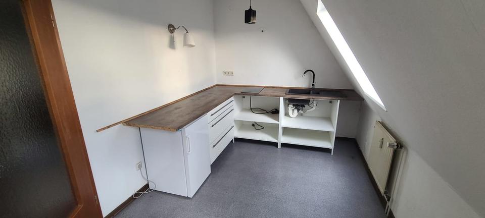 Dachgeschoßwohnung Wuppertal Brill - 1 Zimmer, 38 m&sup2;, 190&euro; | Angebot:25374902