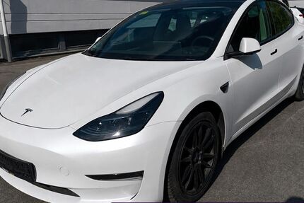 Tesla Model 3 178.580 km 24.999 &euro; Wuppertal 42281