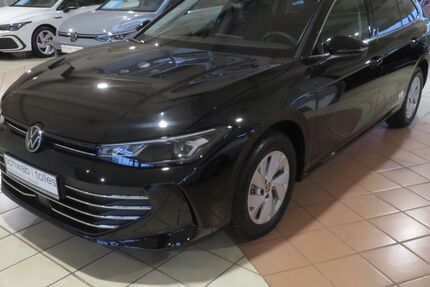 VW Passat Variant 13.300 km 46.995 &euro; Neuss 41469