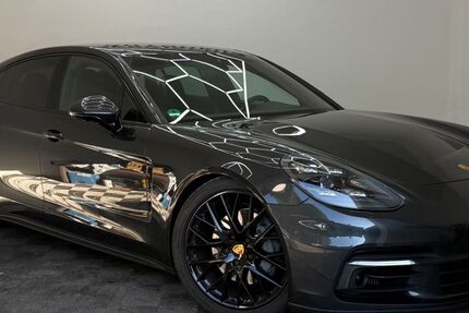 Porsche Panamera 156.000 km 49.999 &euro; Radevormwald 42477