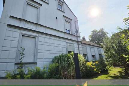 Haus Solingen Wald - 9 Zimmer, 205 m&sup2;, 380.000&euro; | Angebot:27143184