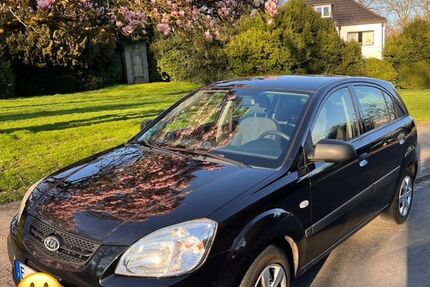 Kia Rio 181.000 km 1.900 &euro; Essen 45276