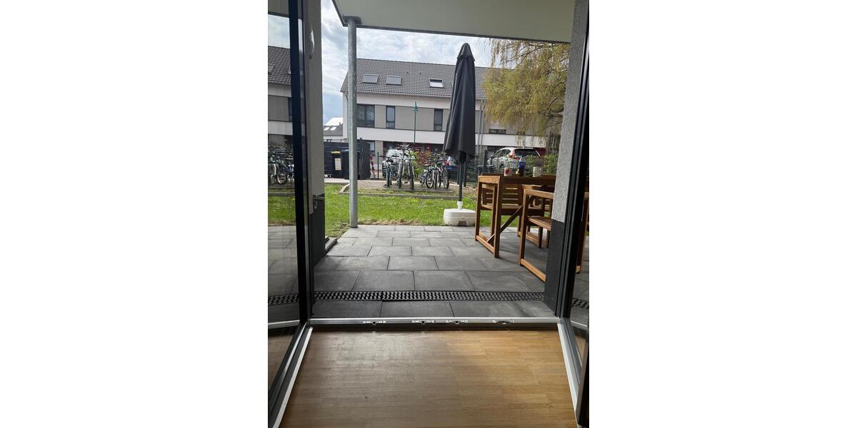 Terrassenwohnung Duisburg Duisburg-Mitte - 2 Zimmer, 75 m&sup2;, 950&euro; | Angebot:26042783