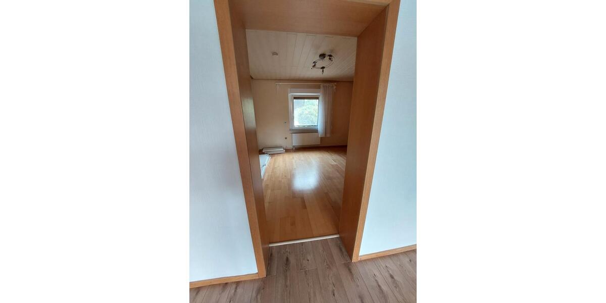 Erdgeschoßwohnung Wuppertal Gemarkung Nächstebreck - 3 Zimmer, 75 m&sup2;, 750&euro; | Angebot:27572521