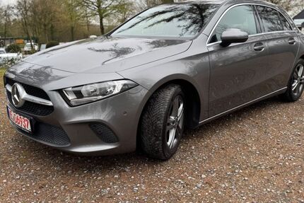 Mercedes-Benz A 200 104.850 km 17.500 &euro; Mettmann 40822