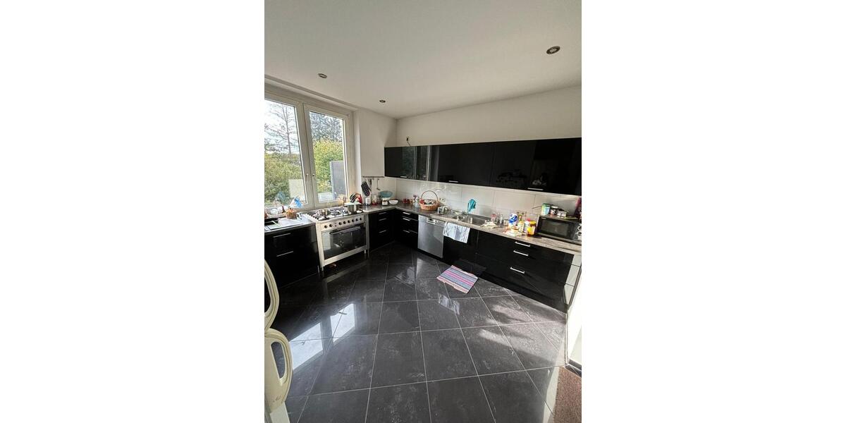 Doppelhaushälfte Solingen Mitte - 9 Zimmer, 210 m&sup2;, 340.000&euro; | Angebot:25832753