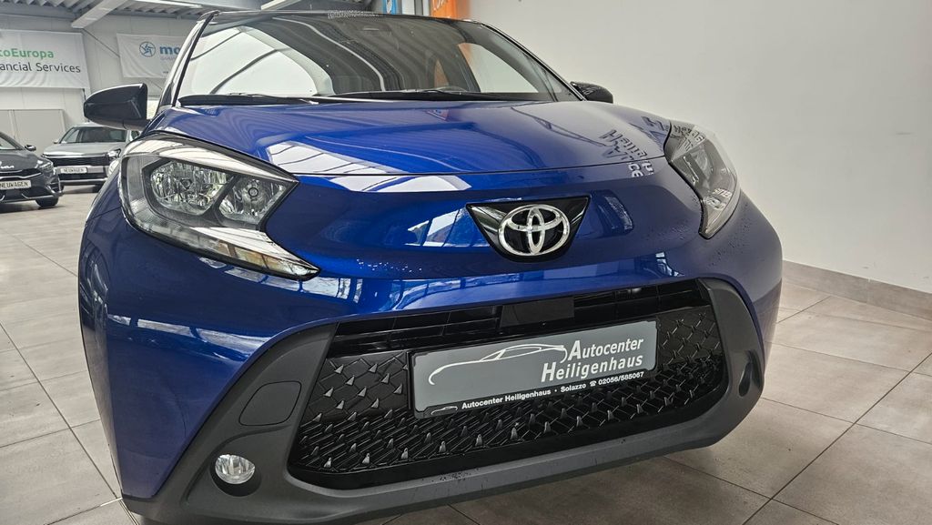 Toyota Aygo (X) 12.730 km 15.580 &euro; Heiligenhaus 42579