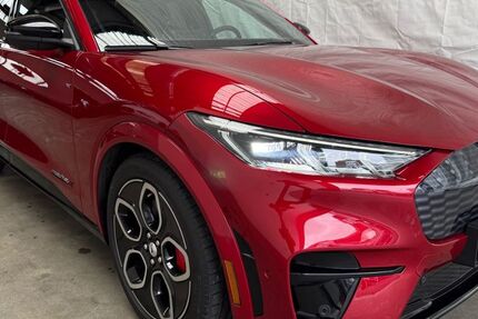 Ford Mustang Mach-E 26.000 km 37.000 &euro; Düsseldorf 40589