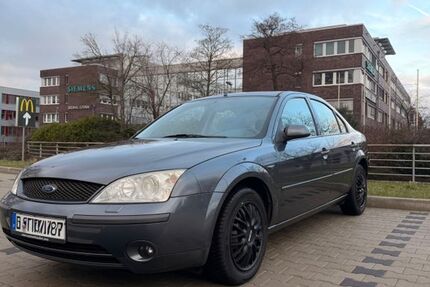 Ford Mondeo 184.000 km 2.100 &euro; Essen 45143