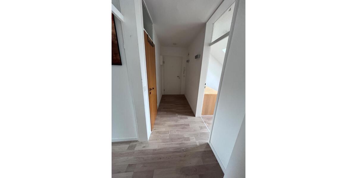 Dachgeschoßwohnung Wuppertal Barmen - 2.5 Zimmer, 63 m&sup2;, 125.000&euro; | Angebot:26623660