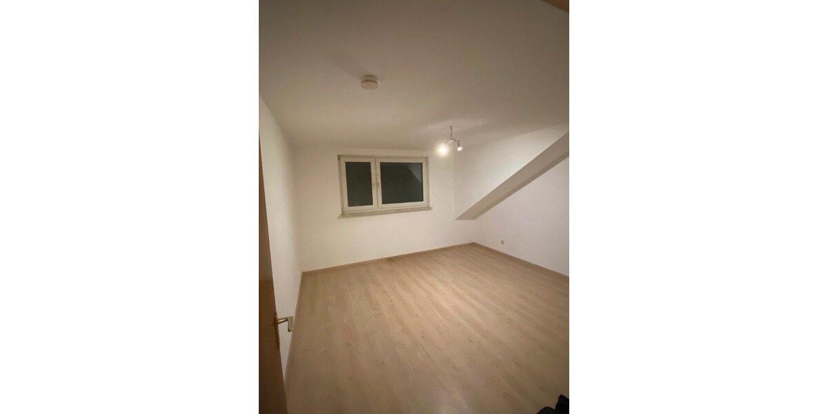 Etagenwohnung Duisburg Hamborn - 2 Zimmer, 60 m&sup2;, 340&euro; | Angebot:26041642