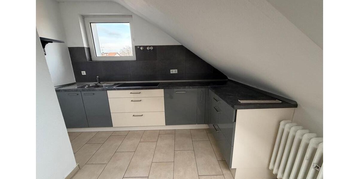 Dachgeschoßwohnung Gelsenkirchen Resse - 3.5 Zimmer, 79 m&sup2;, 570&euro; | Angebot:25173088