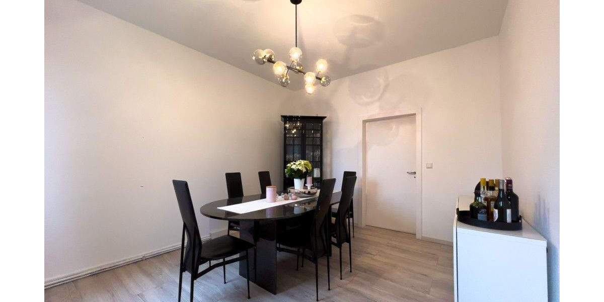 Reihenmittelhaus Solingen Höhscheid - 6 Zimmer, 145 m&sup2;, 319.000&euro; | Angebot:25779467