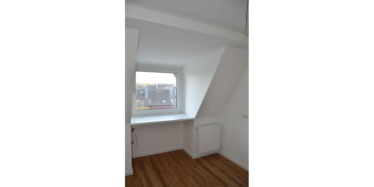 PRIVAT: Moderne 2,5 Zi. Dachgeschoss-Wohnung in ruhiger zentraler Top-Lage Alsenviertel, ohne Balkon - Dachgeschoßwohnung Bochum Innenstadt | Angebot:27501609